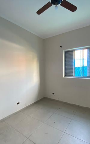 Casa à venda com 185m², 3 quartos e 2 vagas Casa à venda com 185m², 3 quartos e 2 vagasQuarto 2