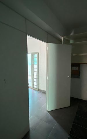 Casa à venda com 185m², 3 quartos e 2 vagas Casa à venda com 185m², 3 quartos e 2 vagasArea Externa
