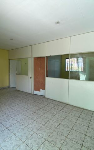 Casa à venda com 185m², 3 quartos e 2 vagas Casa à venda com 185m², 3 quartos e 2 vagasArea Externa