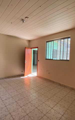 Casa à venda com 185m², 3 quartos e 2 vagas Casa à venda com 185m², 3 quartos e 2 vagasQuarto Externo