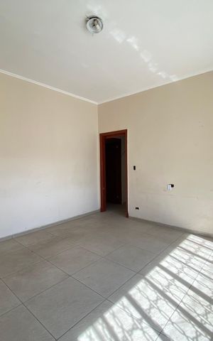 Casa à venda com 185m², 3 quartos e 2 vagas Casa à venda com 185m², 3 quartos e 2 vagasSala