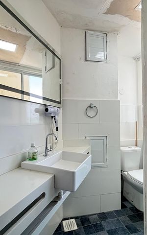 Apartamento à venda com 31m², 1 quarto e sem vaga Apartamento à venda com 31m², 1 quarto e sem vagaBanheiro social