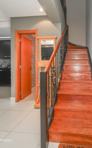 Apartamento para alugar com 80m², 2 quartos e 1 vagaEscada