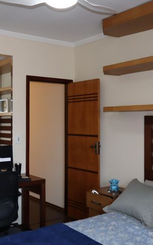 Casa à venda com 132m², 3 quartos e 4 vagasSuíte