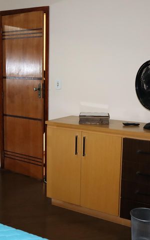 Casa à venda com 132m², 3 quartos e 4 vagasQuarto 2