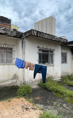 Casa para alugar com 316m², 1 quarto e 2 vagas Casa para alugar com 316m², 1 quarto e 2 vagasQuintal