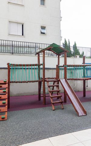 Apartamento à venda com 120m², 3 quartos e 2 vagasÁrea comum - Playground