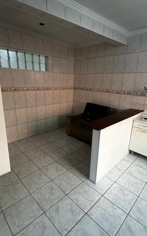 Casa para alugar com 40m², 1 quarto e 1 vaga Casa para alugar com 40m², 1 quarto e 1 vagaSala/cozinha