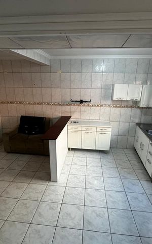 Casa para alugar com 40m², 1 quarto e 1 vaga Casa para alugar com 40m², 1 quarto e 1 vagaSala/cozinha