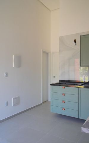 Casa à venda com 58m², 3 quartos e 2 vagasSala/Cozinha