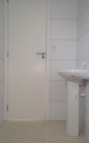 Casa à venda com 58m², 3 quartos e 2 vagasBanheiro