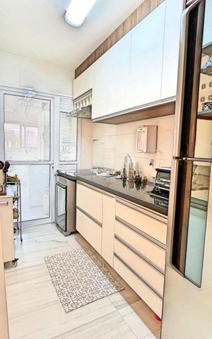 Apartamento à venda com 92m², 3 quartos e 2 vagas Apartamento à venda com 92m², 3 quartos e 2 vagasCozinha