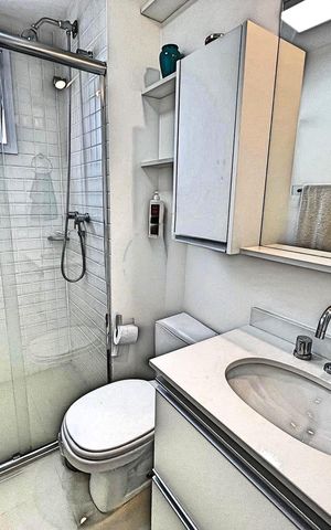 Apartamento à venda com 92m², 3 quartos e 2 vagas Apartamento à venda com 92m², 3 quartos e 2 vagasBanheiro