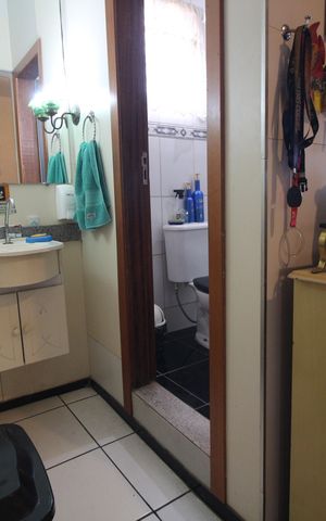 Casa à venda com 200m², 3 quartos e 3 vagasBanheiro