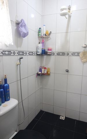 Casa à venda com 200m², 3 quartos e 3 vagasBanheiro