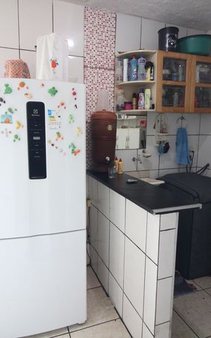 Casa à venda com 200m², 3 quartos e 3 vagasCozinha e Área de Serviço