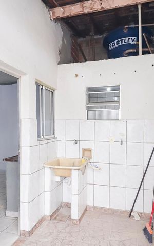 Casa à venda com 98m², 1 quarto e sem vagaÁrea de Serviço