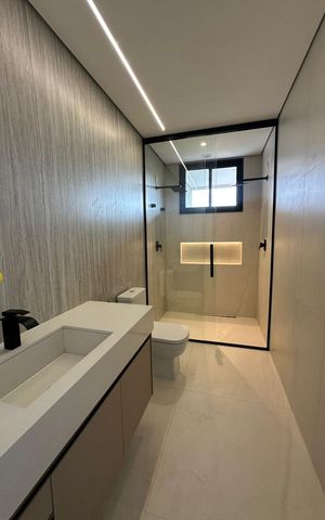 Casa para alugar com 360m², 4 quartos e 5 vagas