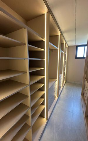 Casa para alugar com 360m², 4 quartos e 5 vagas
