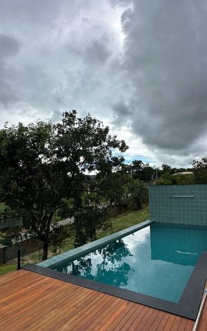 Casa para alugar com 360m², 4 quartos e 5 vagas