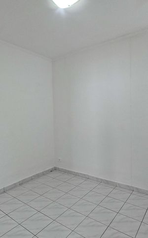 Casa à venda com 132m², 3 quartos e 5 vagas