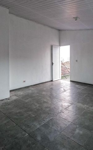 Casa à venda com 132m², 3 quartos e 5 vagas