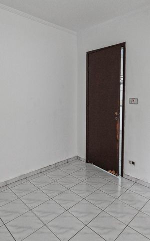 Casa à venda com 132m², 3 quartos e 5 vagas