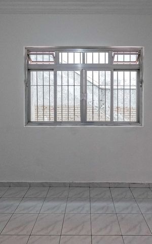 Casa à venda com 132m², 3 quartos e 5 vagas