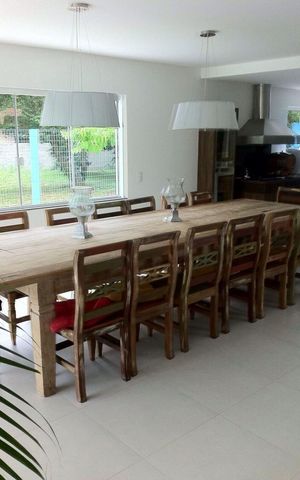 Casa para alugar com 220m², 5 quartos e 4 vagas Casa para alugar com 220m², 5 quartos e 4 vagasÁrea comum