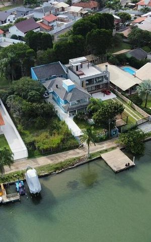 Casa para alugar com 220m², 5 quartos e 4 vagas Casa para alugar com 220m², 5 quartos e 4 vagasVista