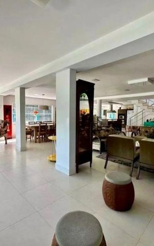 Casa para alugar com 220m², 5 quartos e 4 vagas Casa para alugar com 220m², 5 quartos e 4 vagasSala