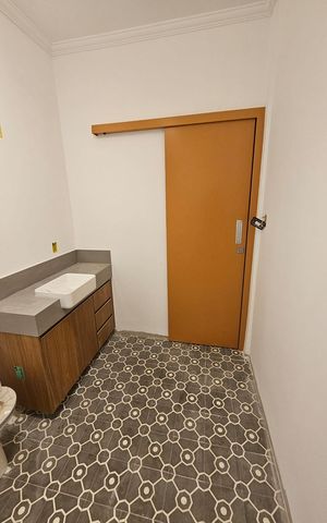 Apartamento à venda com 99m², 2 quartos e 1 vaga Apartamento à venda com 99m², 2 quartos e 1 vagaBanheiro