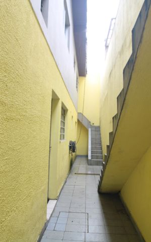 Casa à venda com 120m², 3 quartos e 2 vagasQuintal lateral