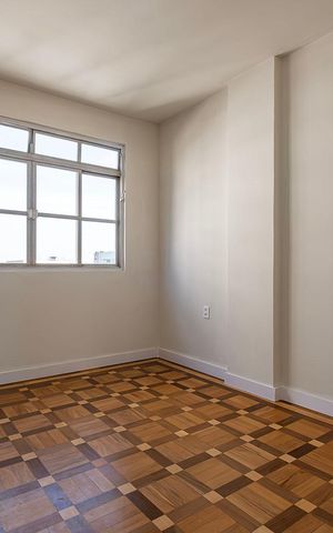 Apartamento à venda com 103m², 4 quartos e sem vaga Apartamento à venda com 103m², 4 quartos e sem vagaSuíte