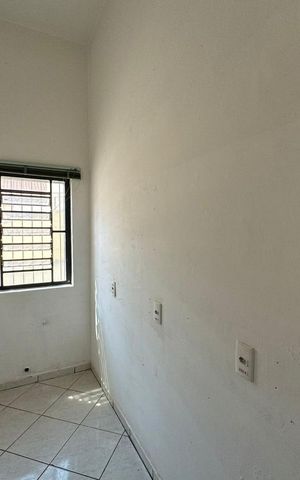 Casa para alugar com 326m², 3 quartos e 5 vagas