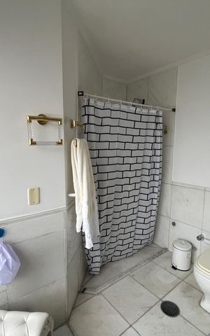 Apartamento à venda com 300m², 4 quartos e 4 vagas Apartamento à venda com 300m², 4 quartos e 4 vagasBanheiro