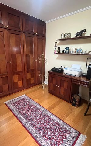 Apartamento à venda com 300m², 4 quartos e 4 vagas Apartamento à venda com 300m², 4 quartos e 4 vagasQuarto