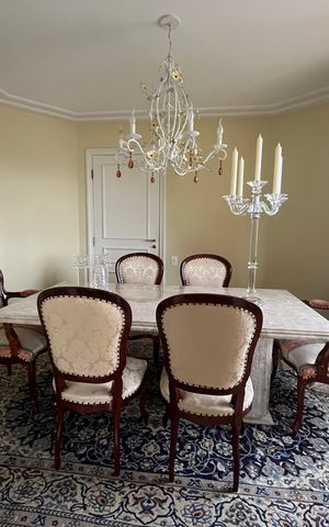 Apartamento à venda com 300m², 4 quartos e 4 vagas Apartamento à venda com 300m², 4 quartos e 4 vagasSala de jantar