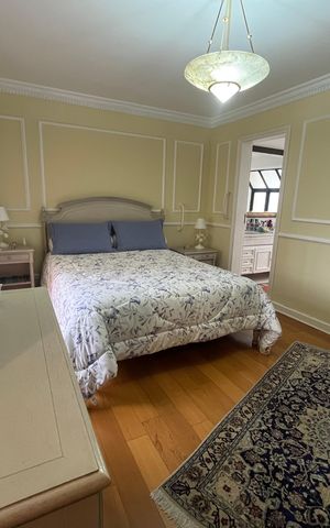 Apartamento à venda com 300m², 4 quartos e 4 vagas Apartamento à venda com 300m², 4 quartos e 4 vagasQuarto
