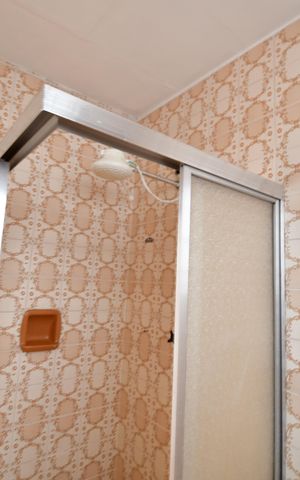 Casa à venda com 93m², 3 quartos e 2 vagasBanheiro Social