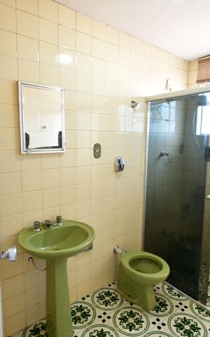 Casa à venda com 93m², 3 quartos e 2 vagas Banheiro Suíte