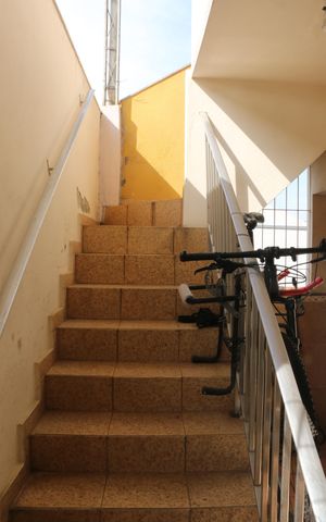 Apartamento para alugar com 178m², 3 quartos e sem vagaEscada