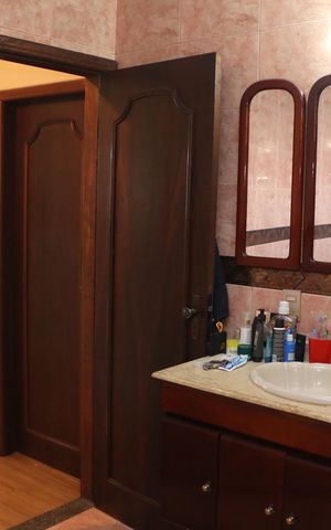 Apartamento para alugar com 178m², 3 quartos e sem vagaBanheiro da Suíte