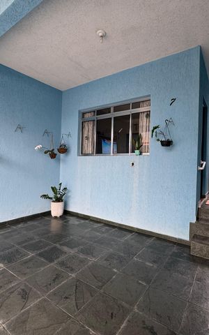 Casa à venda com 218m², 3 quartos e 2 vagas Casa à venda com 218m², 3 quartos e 2 vagasGaragem