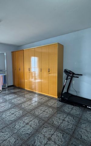 Casa à venda com 218m², 3 quartos e 2 vagas Casa à venda com 218m², 3 quartos e 2 vagasQuarto 3