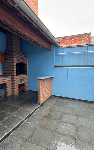 Casa à venda com 218m², 3 quartos e 2 vagas Casa à venda com 218m², 3 quartos e 2 vagasÁrea gourmet