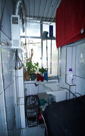 Apartamento à venda com 83m², 3 quartos e 1 vagaÁrea de Serviço