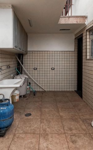 Casa à venda com 132m², 3 quartos e 4 vagas