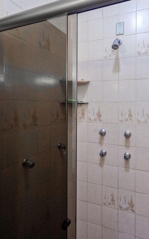 Casa à venda com 132m², 3 quartos e 4 vagas