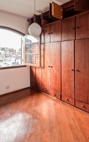 Casa à venda com 132m², 3 quartos e 4 vagas